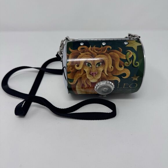 2008 Little Earth Littlearth Metal Zodiac Signs LEO Lion Purse Bag July August - Picture 1 of 10